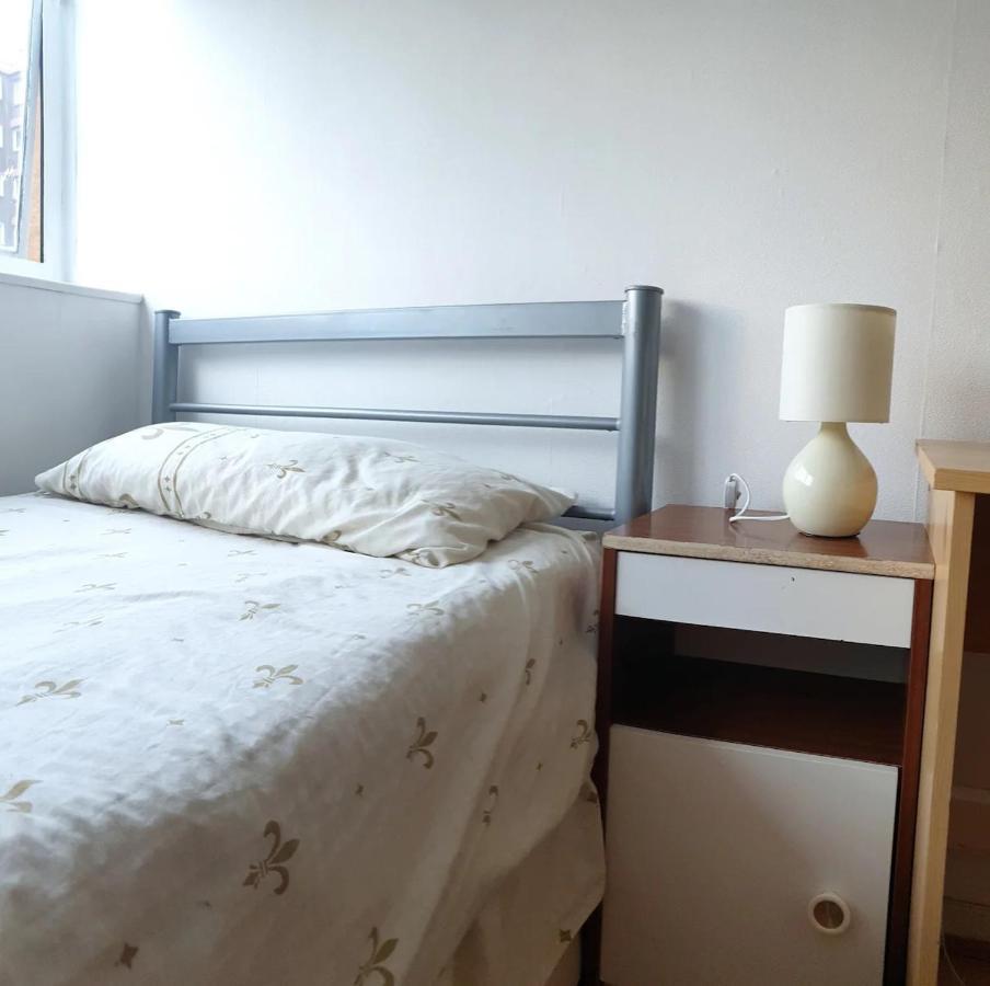 Elephant & Castle - Zone 2 - Private Rooms - Shared Bathroom London Ngoại thất bức ảnh