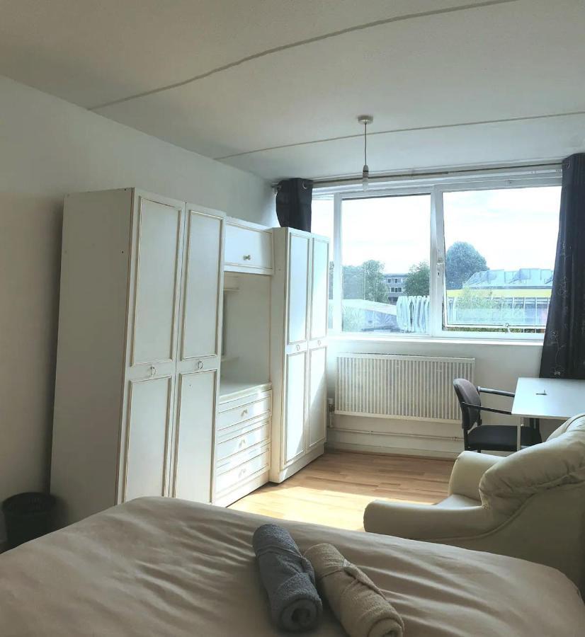 Elephant & Castle - Zone 2 - Private Rooms - Shared Bathroom London Ngoại thất bức ảnh