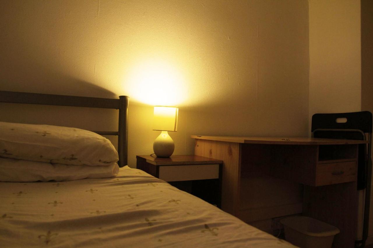 Elephant & Castle - Zone 2 - Private Rooms - Shared Bathroom London Ngoại thất bức ảnh