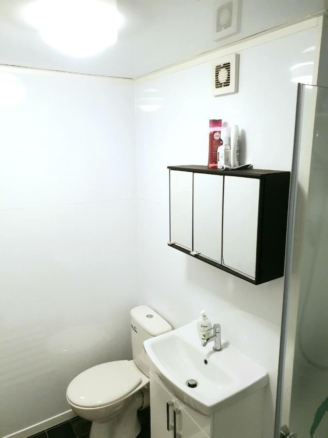 Elephant & Castle - Zone 2 - Private Rooms - Shared Bathroom London Ngoại thất bức ảnh