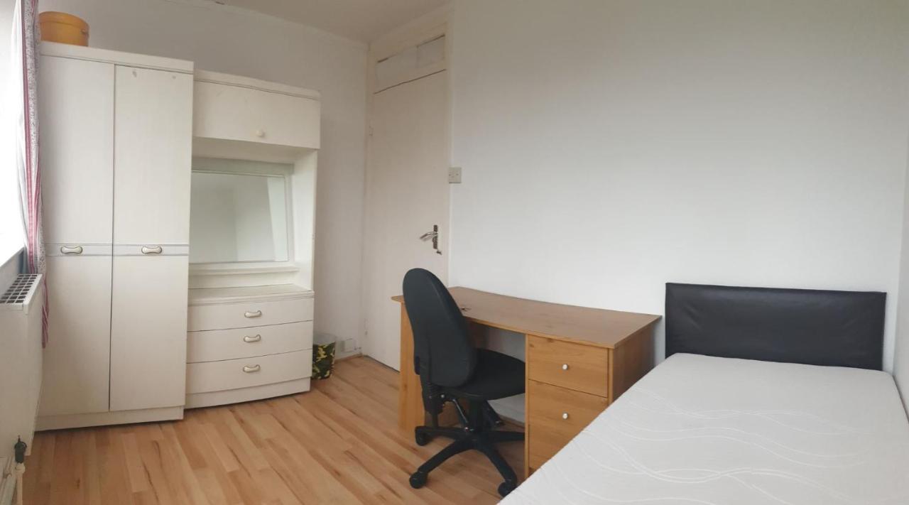 Elephant & Castle - Zone 2 - Private Rooms - Shared Bathroom London Ngoại thất bức ảnh