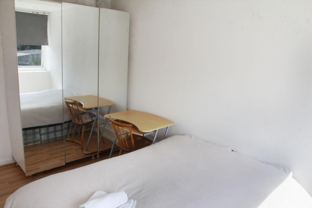 Elephant & Castle - Zone 2 - Private Rooms - Shared Bathroom London Ngoại thất bức ảnh