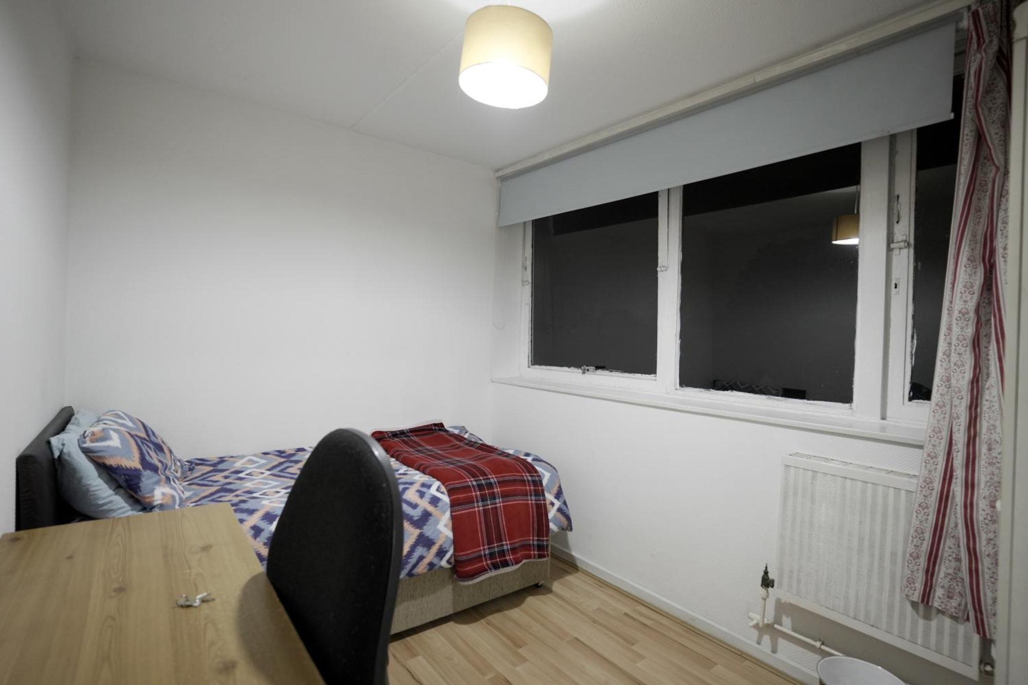 Elephant & Castle - Zone 2 - Private Rooms - Shared Bathroom London Ngoại thất bức ảnh